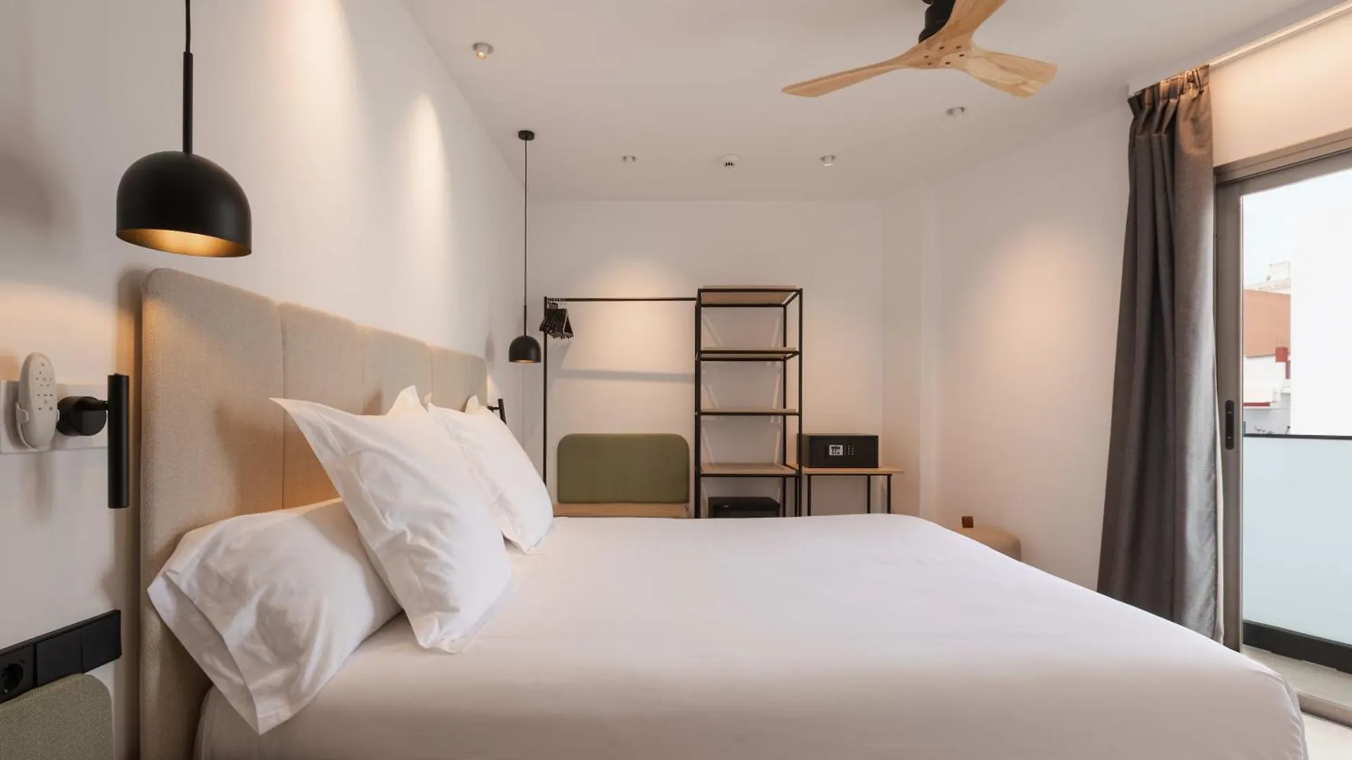 ** Hotel Hostal Mari San Antonio  Spain