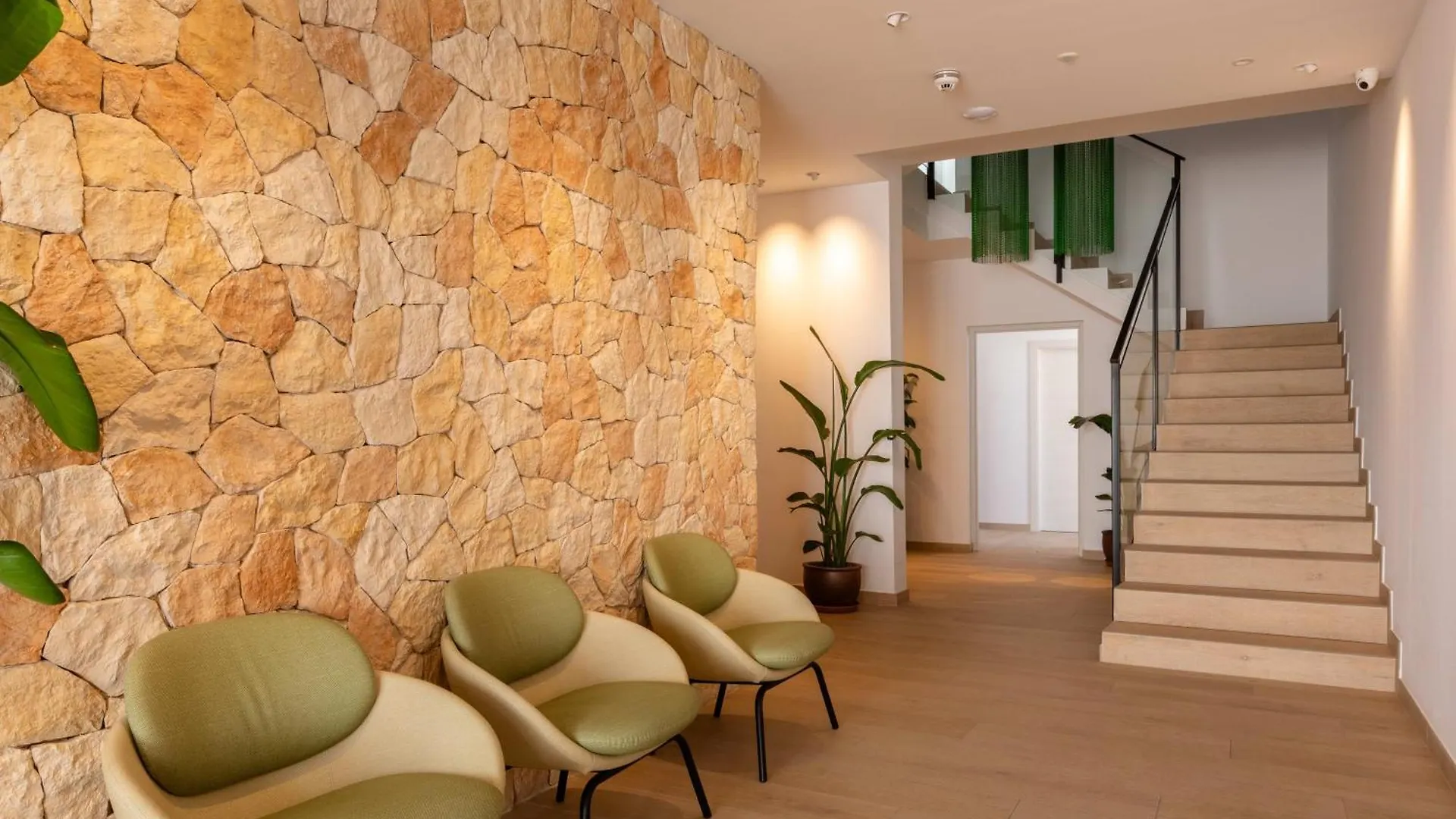 Hostal Mari San Antonio  2*, San Antonio (Ibiza) Spain